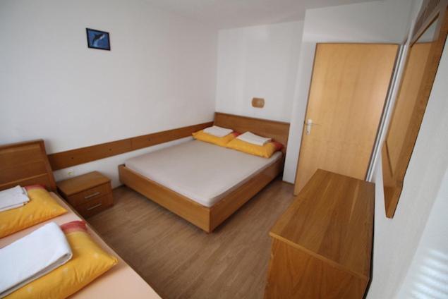Apartments Helena Zadar Vrsi Bagian luar foto